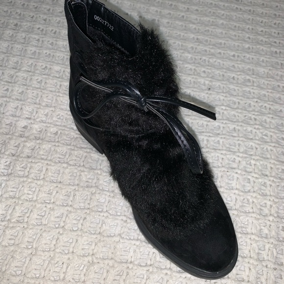 Lace Up Boots Fur - Picture 4 of 4